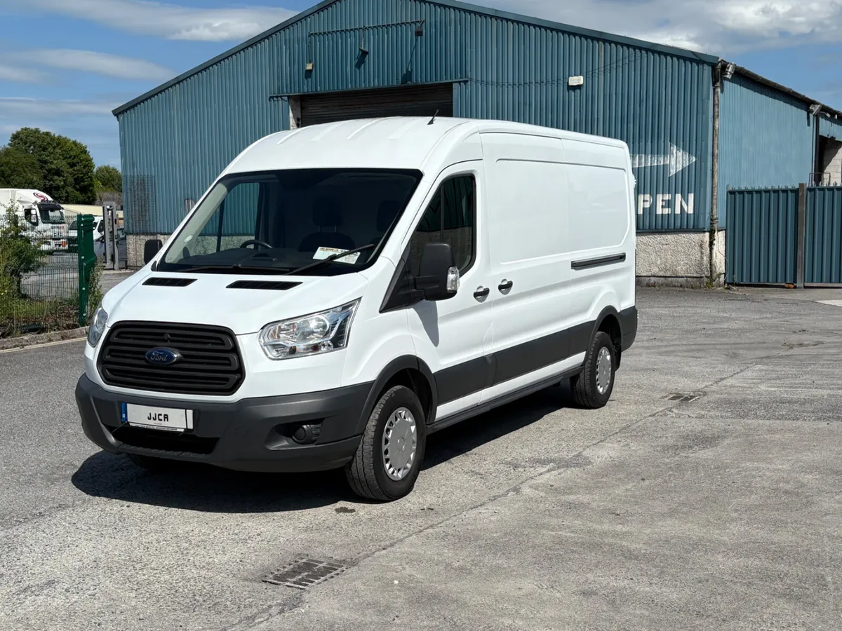 ABSOLUTELY IMMACULATE 2015 (152) TRANSIT - Image 1