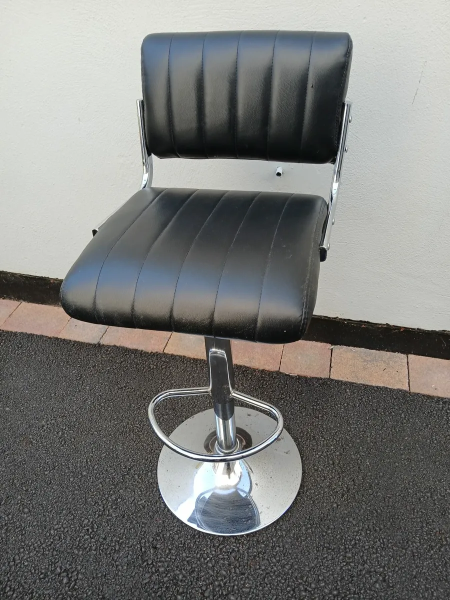Bar Stools (4) - Image 1