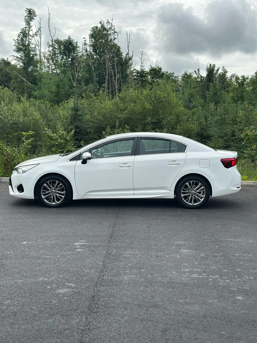 Toyota Avensis - Image 4