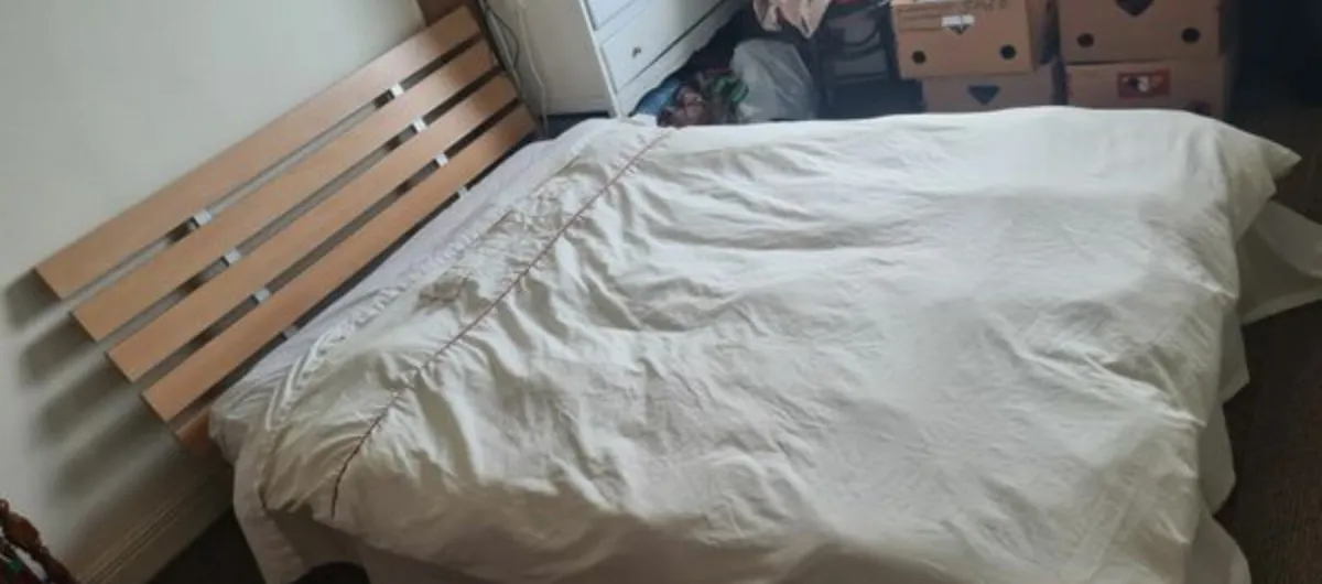 Double bedframe - Image 1
