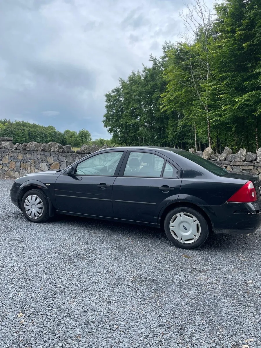 Car - Image 3