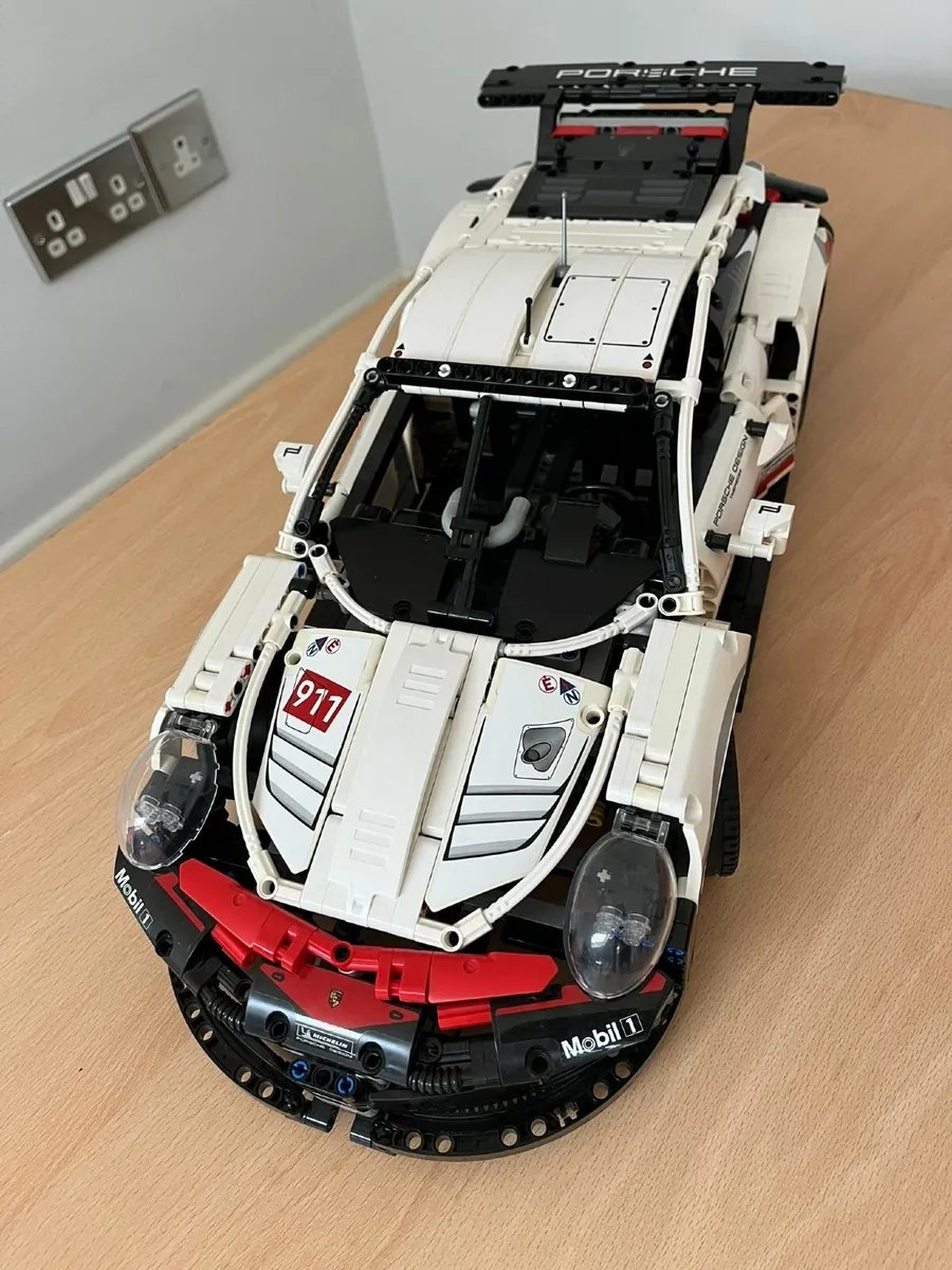 Lego Porsche 911 RSR (42096)