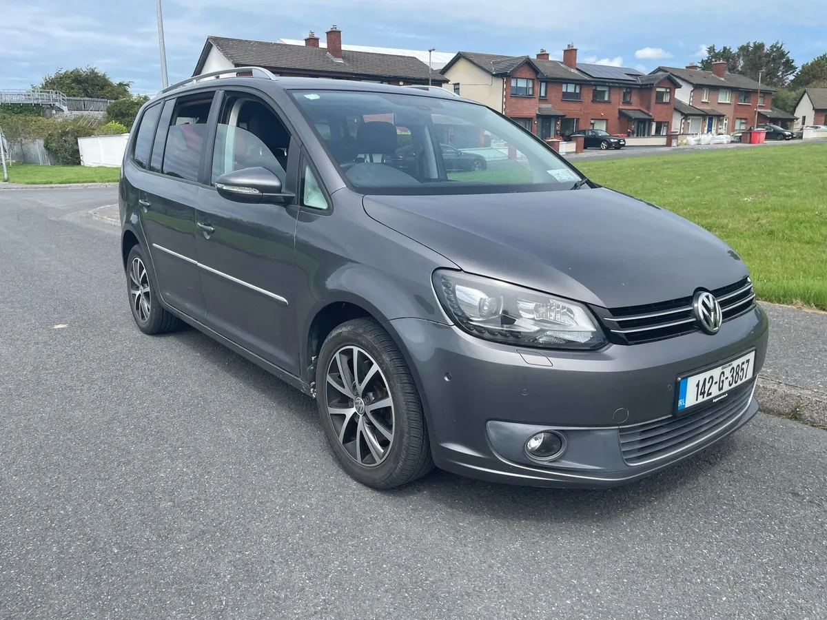 Volkswagen Touran 7seater automatic 1.4 DSG - Image 2