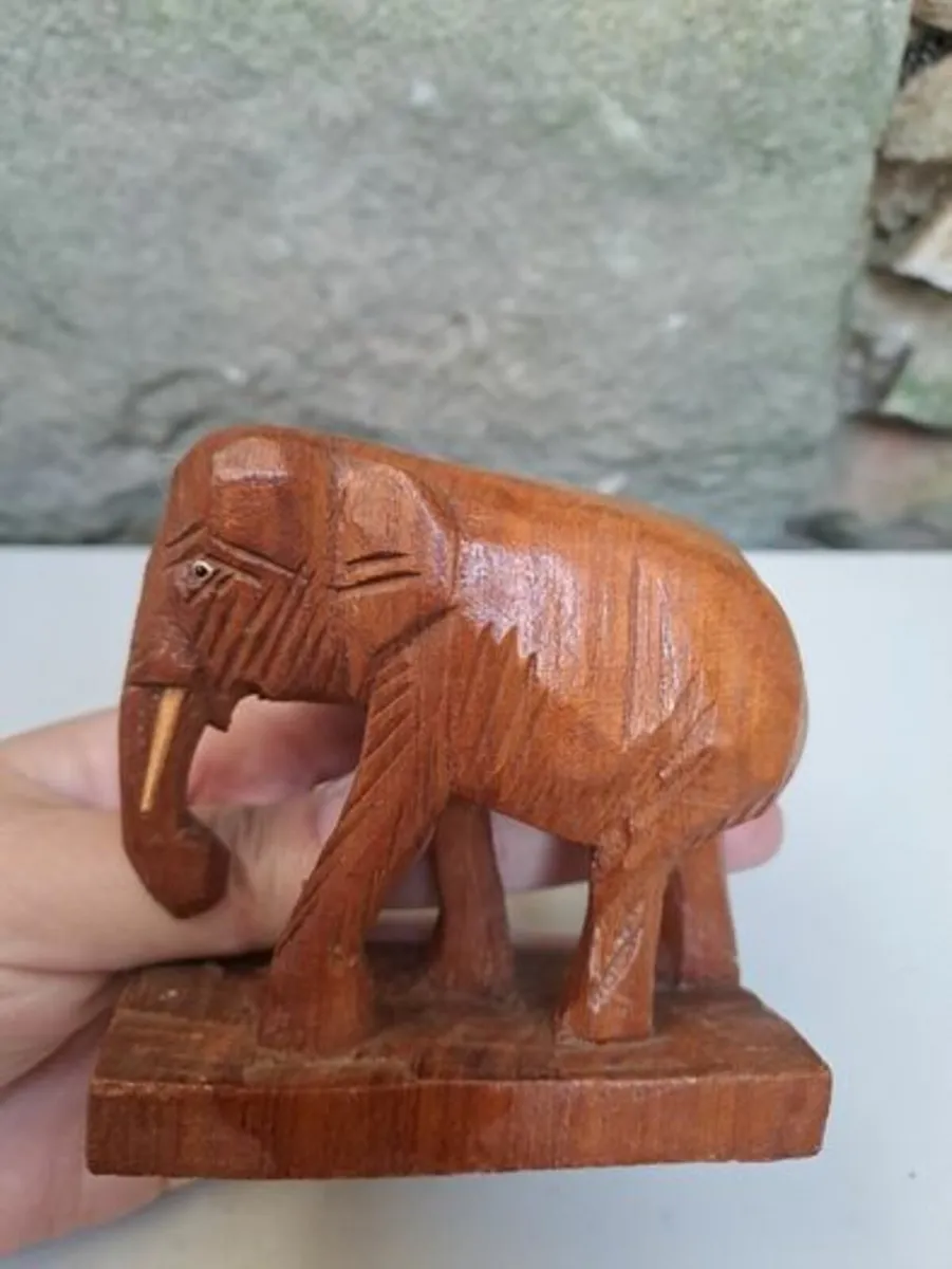 Vintage wooden elephant figurine - Image 2