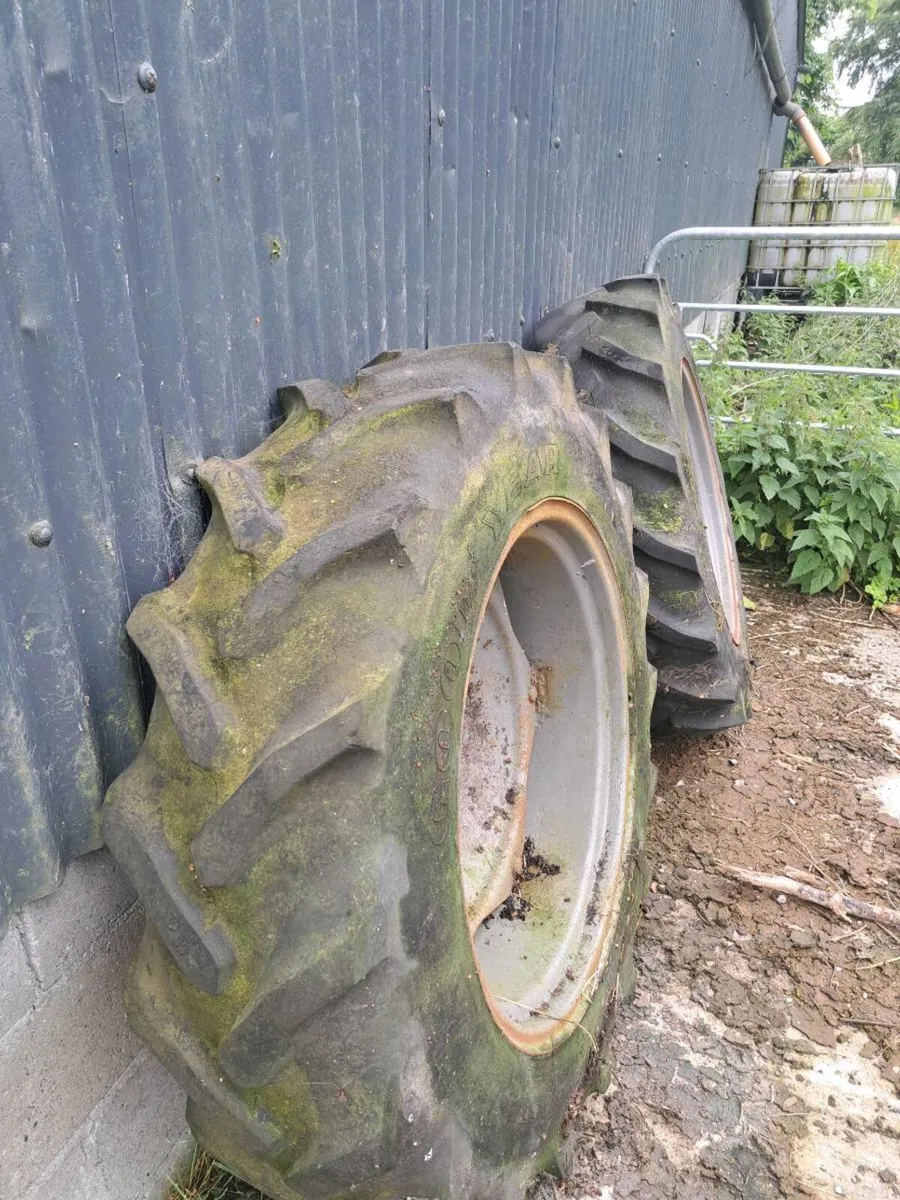 massey 35 back wheels - Image 2