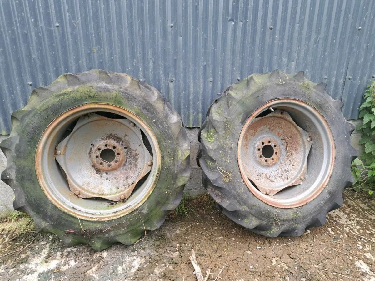 massey 35 back wheels - Image 3