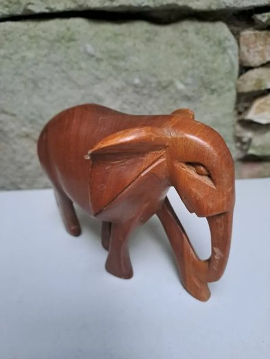Wooden elephant Figurine vintage - Image 1