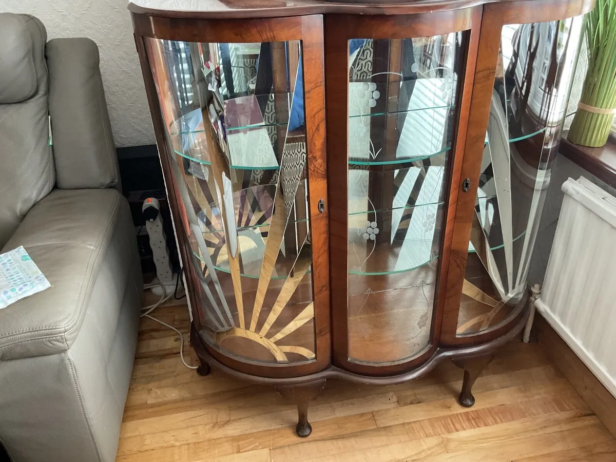 Glass cabinet - Image 1