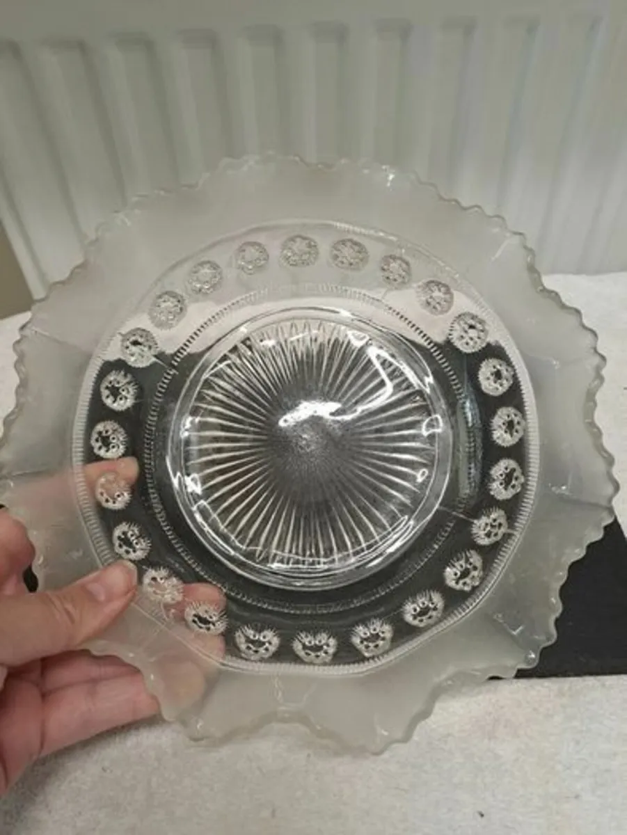 1930s Davidson Art Deco glass bowl - Image 2