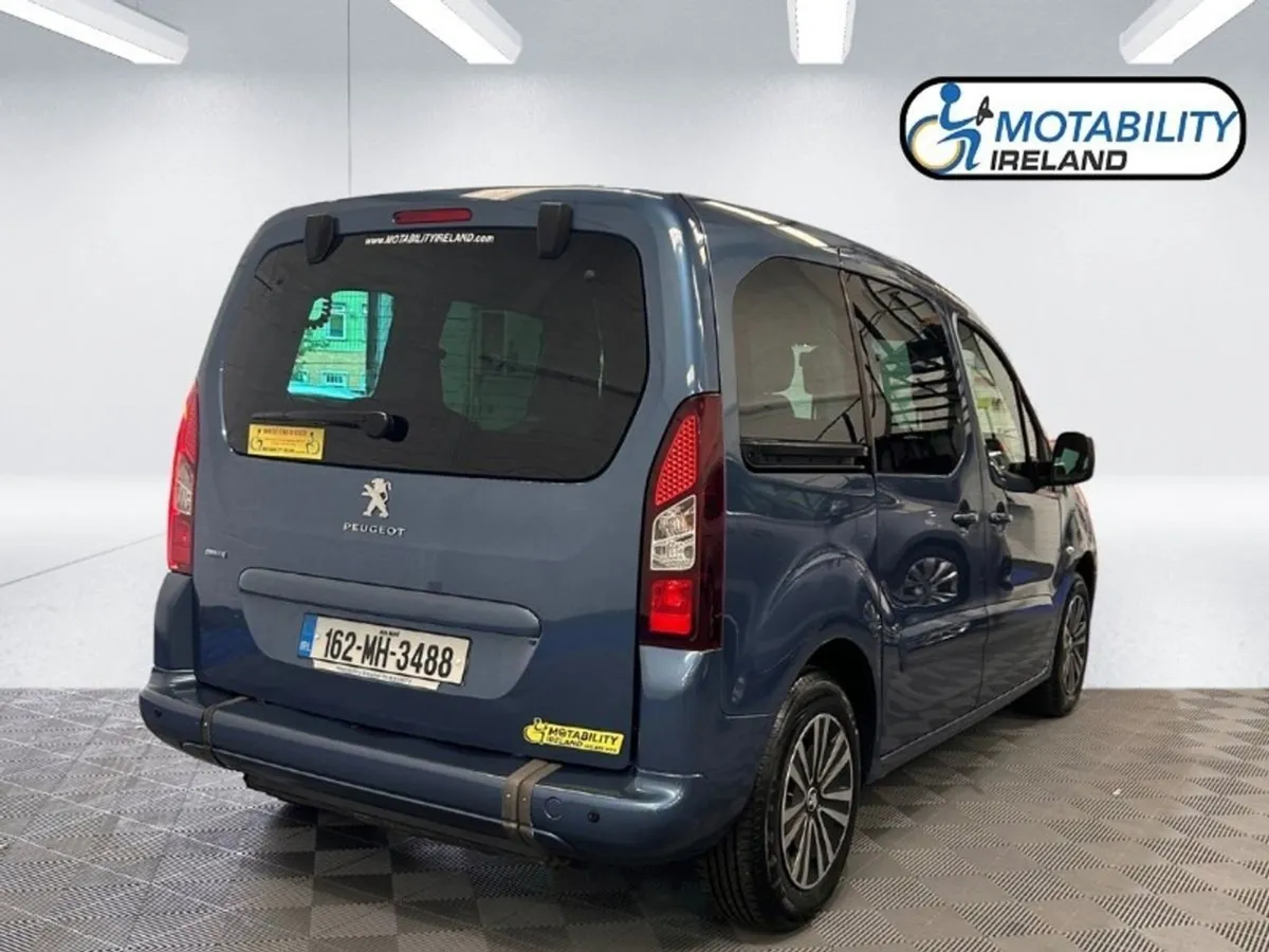 Peugeot Partner Wheelchair Accessible - Image 2