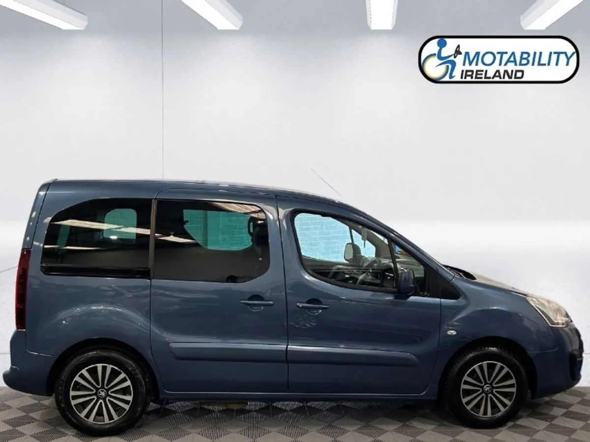 Peugeot Partner Wheelchair Accessible - Image 3