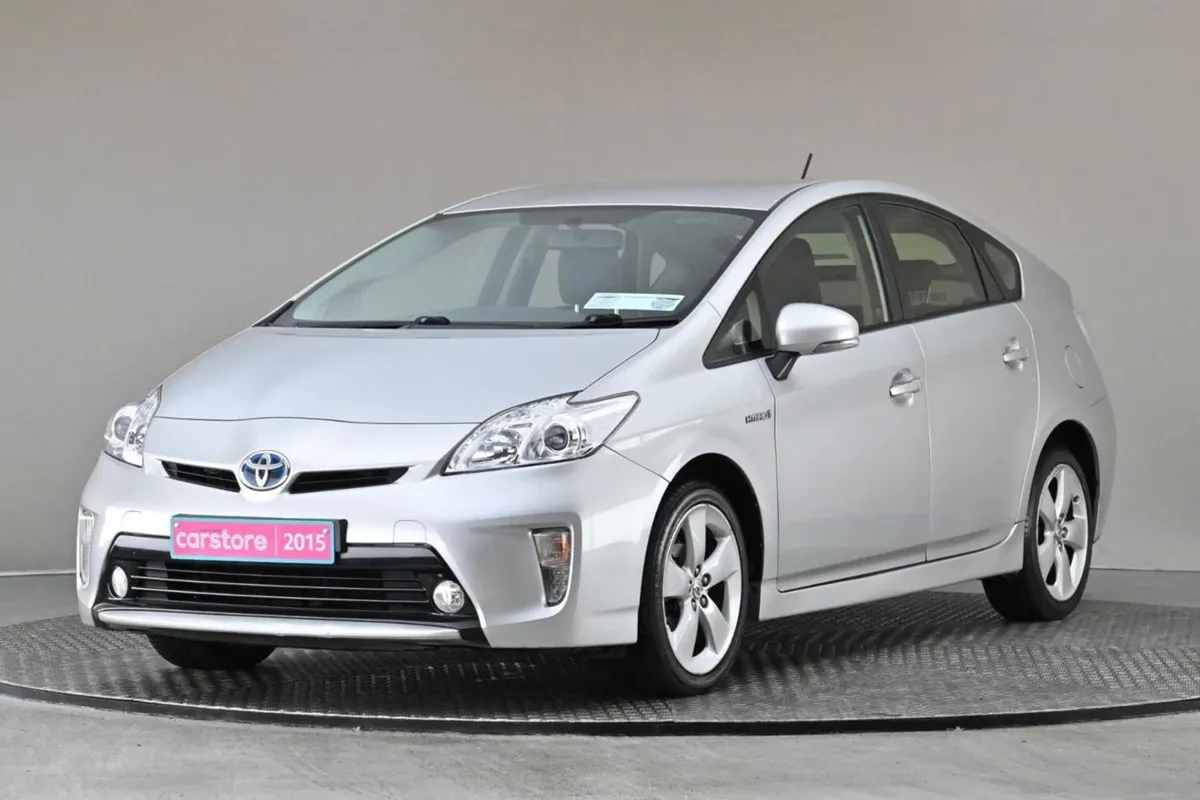 Toyota Prius 1.8 Hybrid Luxury  head UP Display h - Image 3