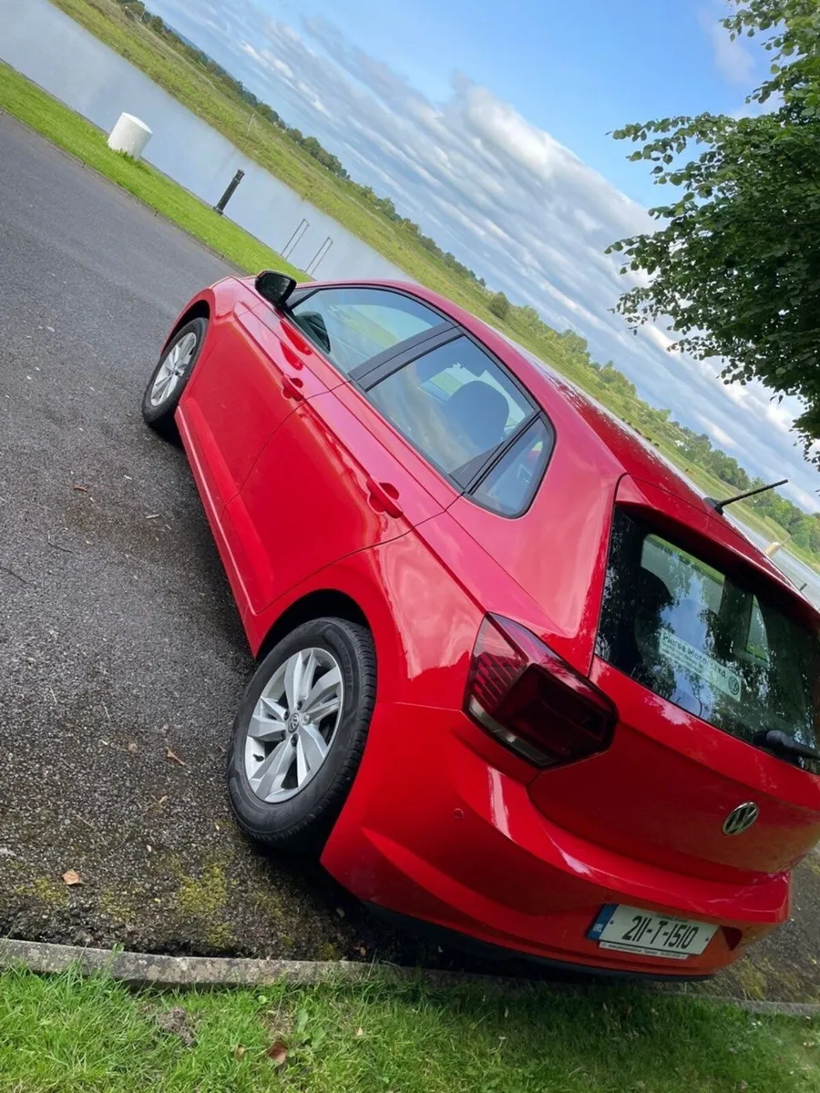 Volkswagen Polo 2021 - Image 2