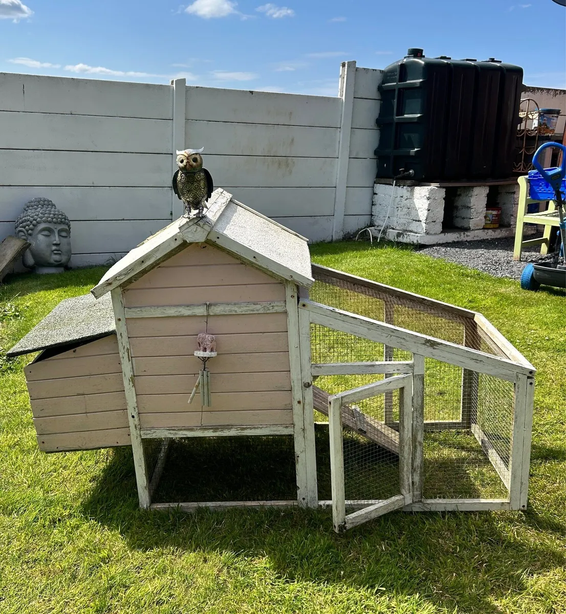 Hen house - Image 2