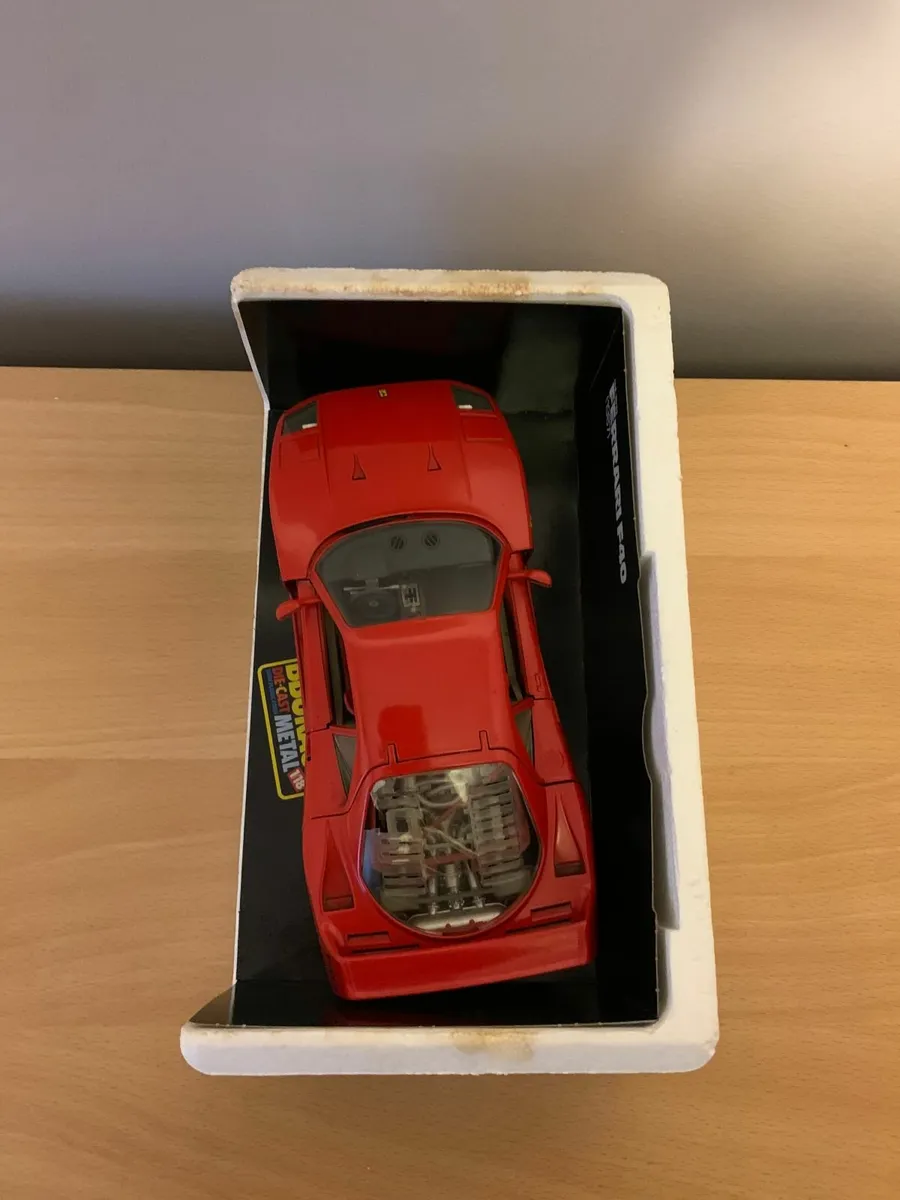 Burago Ferrari F40 (1987) - Image 3