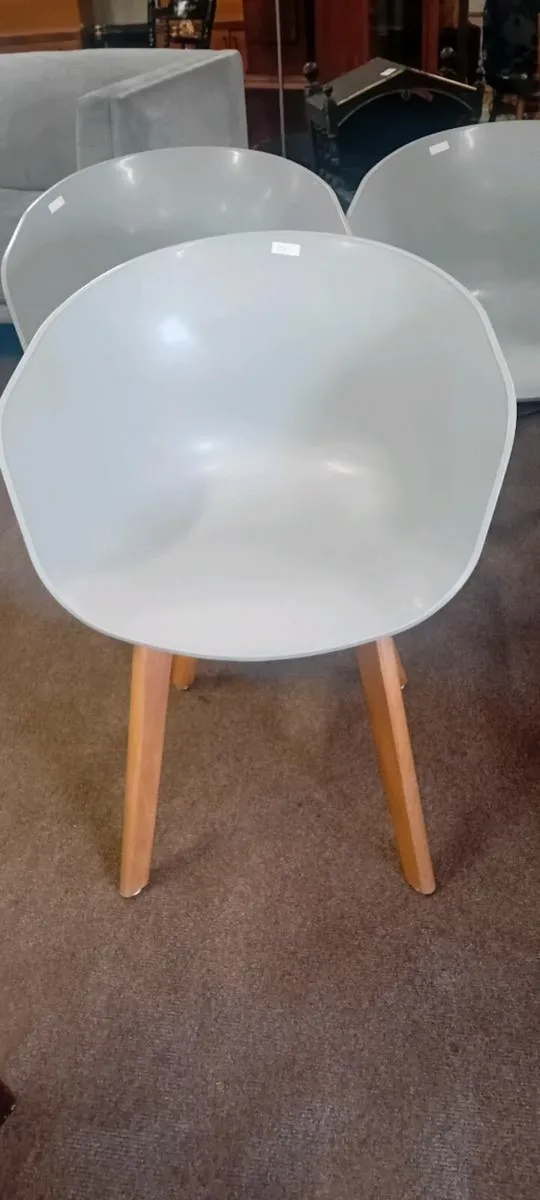 Quality Heavy Duty Tub Dining Chairs - Image 1