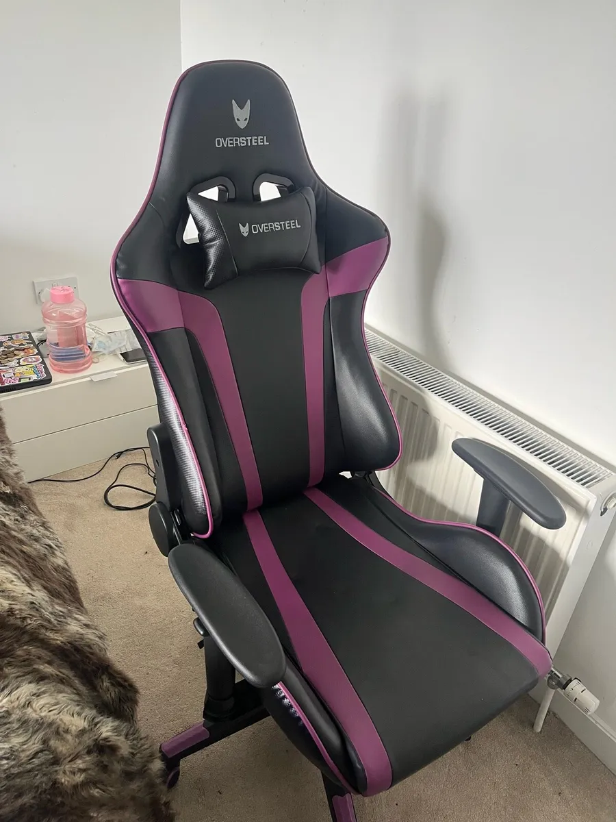 👾GAMING CHAIR & TABLE👾 - Image 4