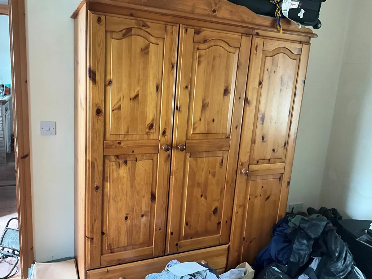 Pine triple wardrobe with drawers