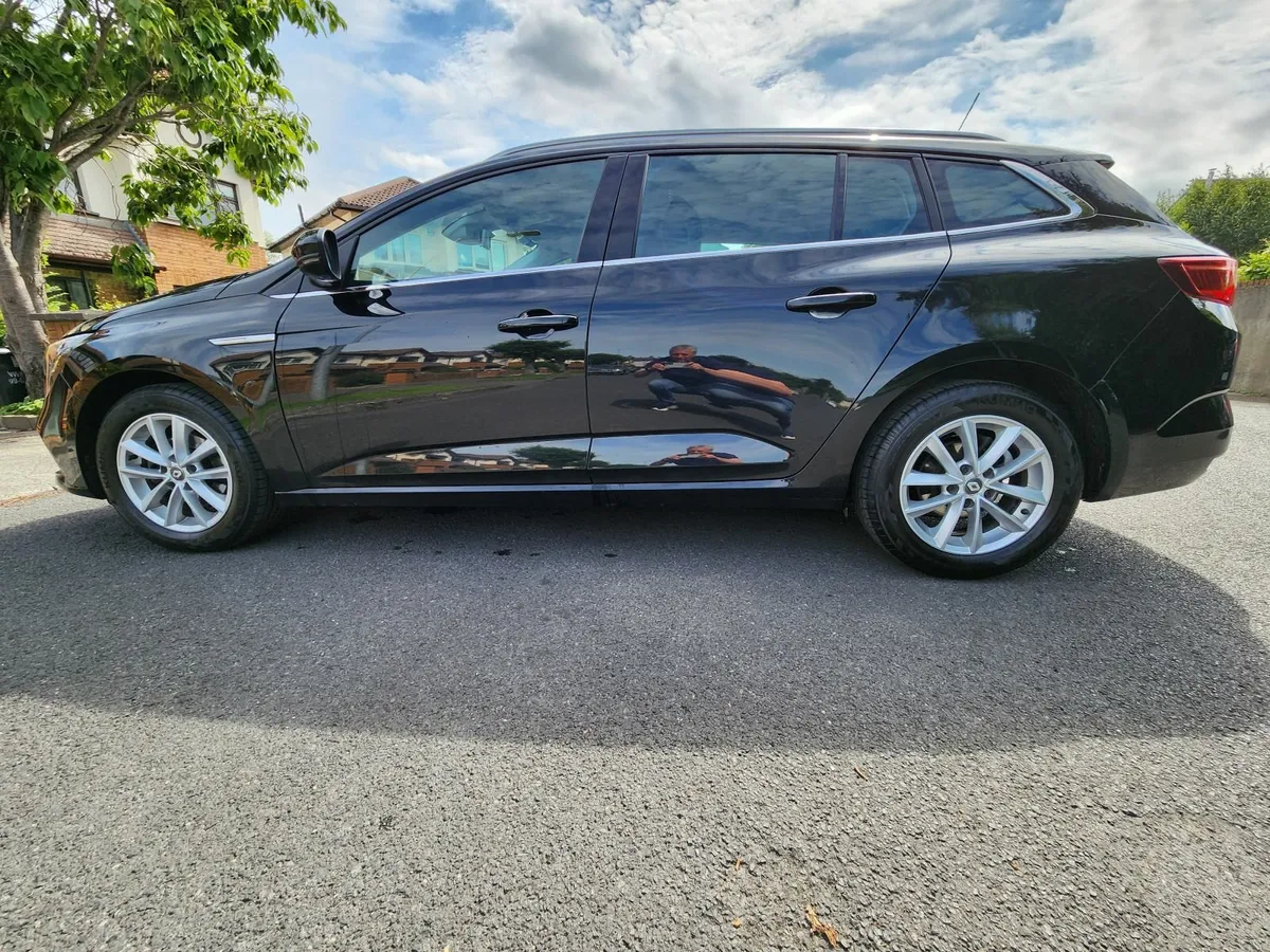 Renault Megane 2017 - Image 4
