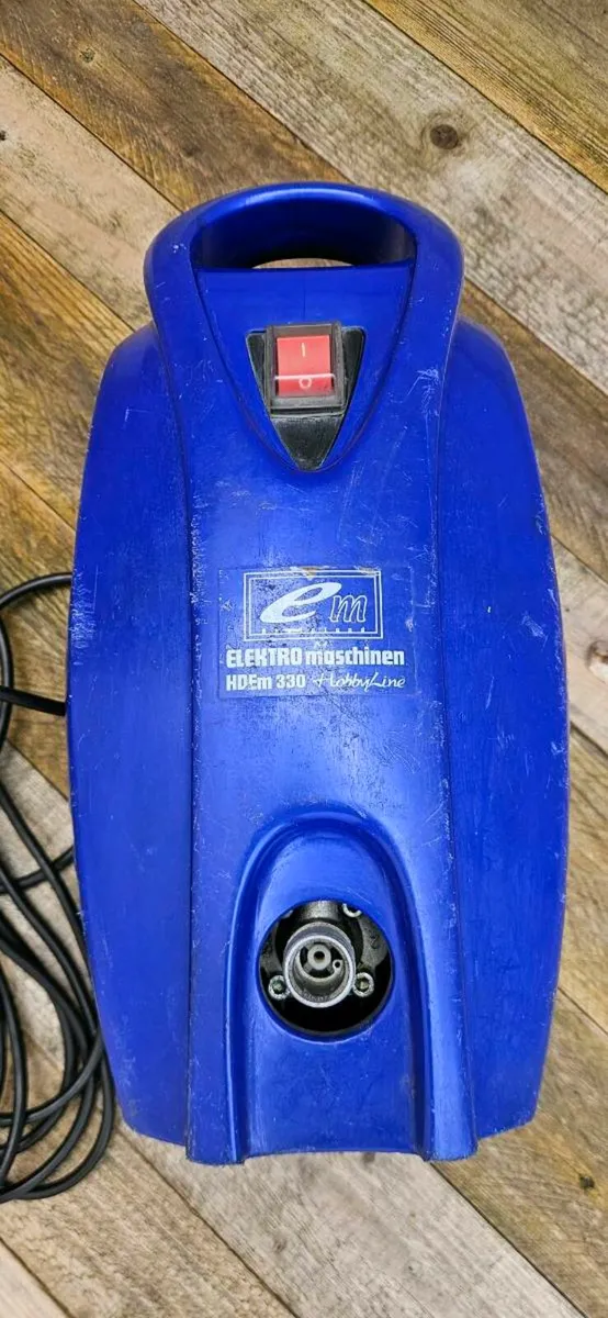 Pressure Washer - Image 2