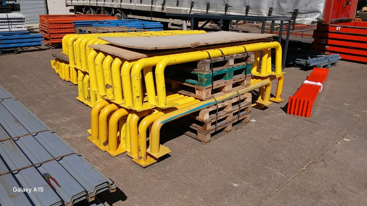 Used Pallet Racking End Barriers 2.5m L - Image 3