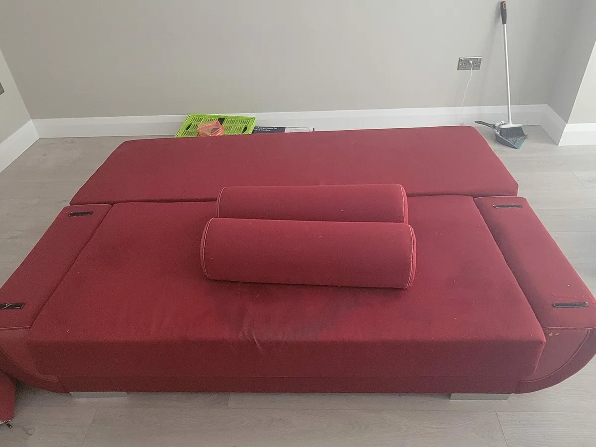 Free Couch - Image 4
