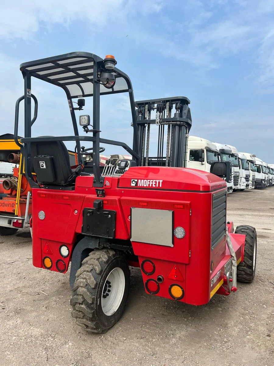 2024 Moffett Mounty M8 30.3 NX Forklift - Image 4