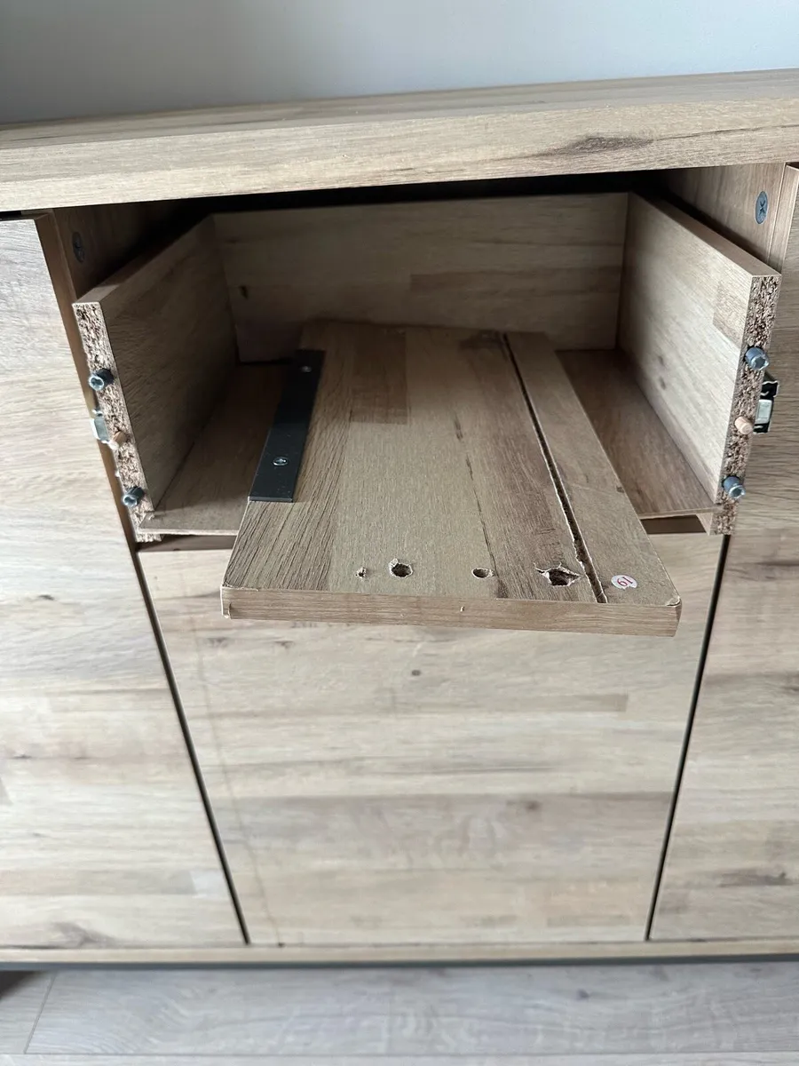 Console Table - Image 3