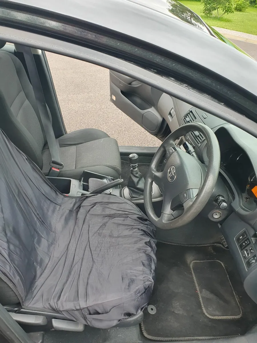 Toyota Avensis 2009 - Image 3