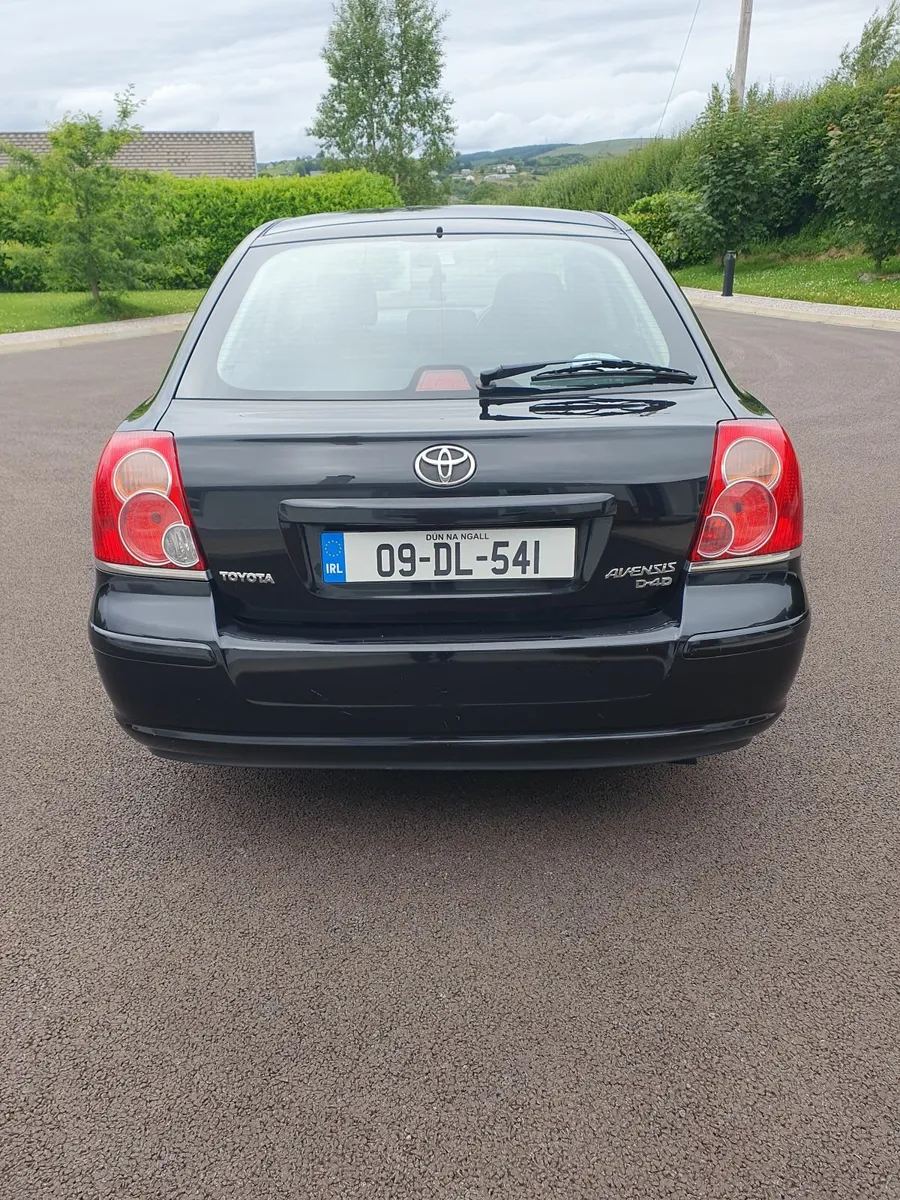 Toyota Avensis 2009 - Image 4