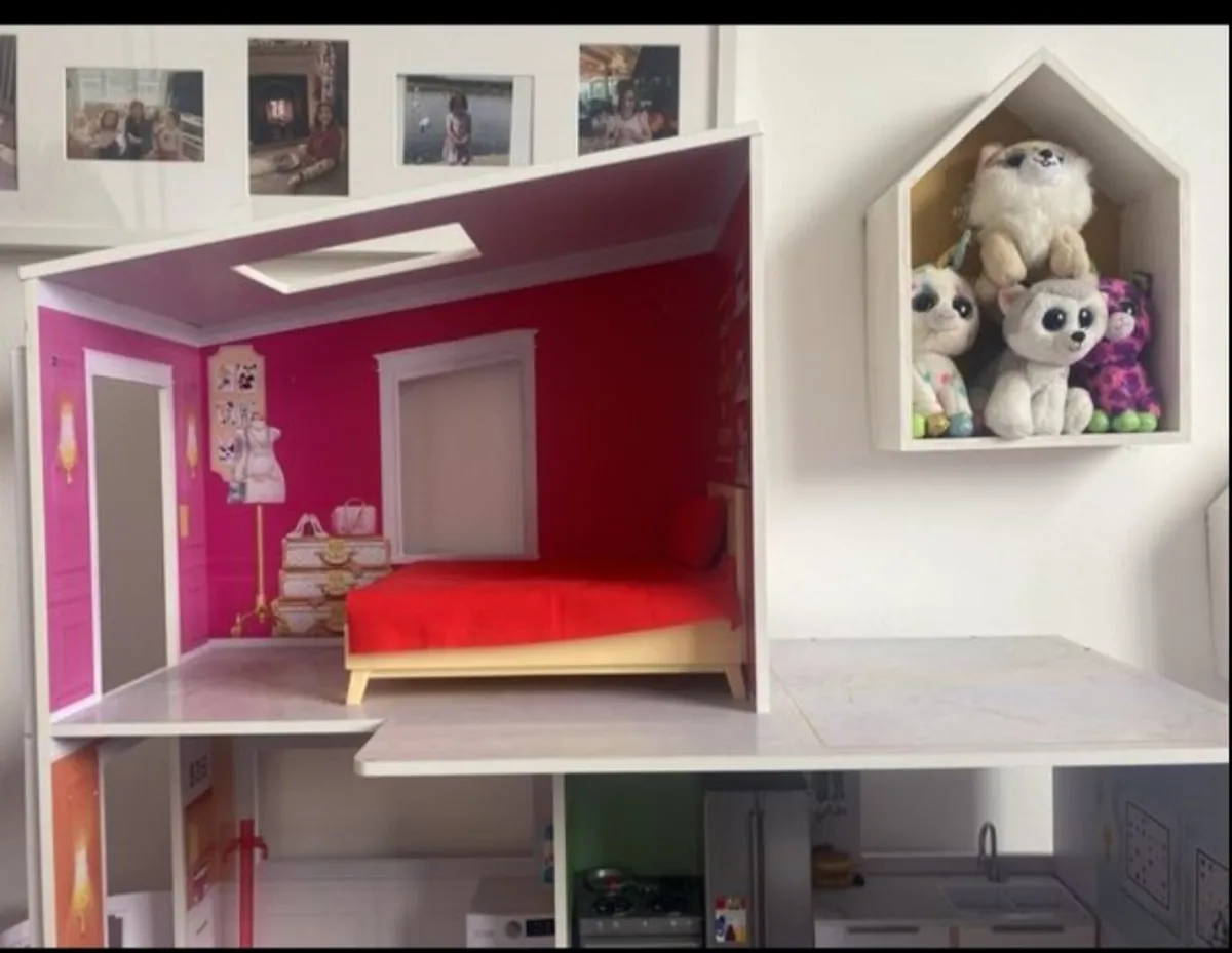 Rainbow High Dolls House - Image 4