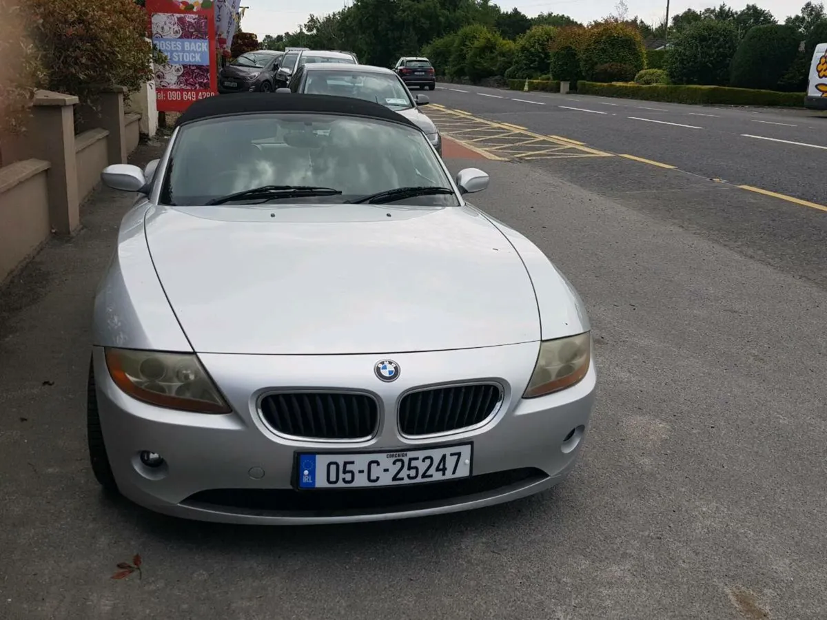 **SOLD**2005 BMW Z4 - Image 2