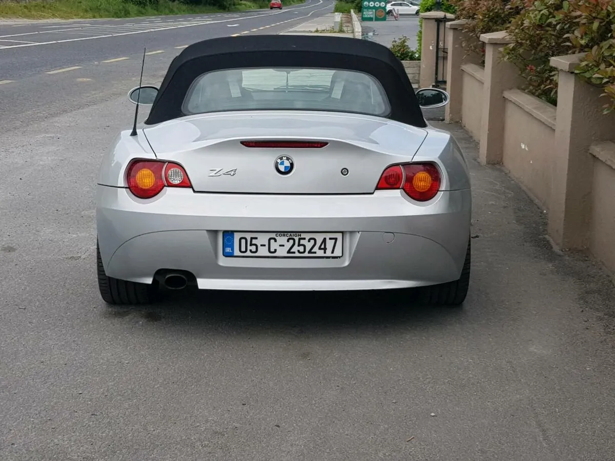 **SOLD**2005 BMW Z4 - Image 3