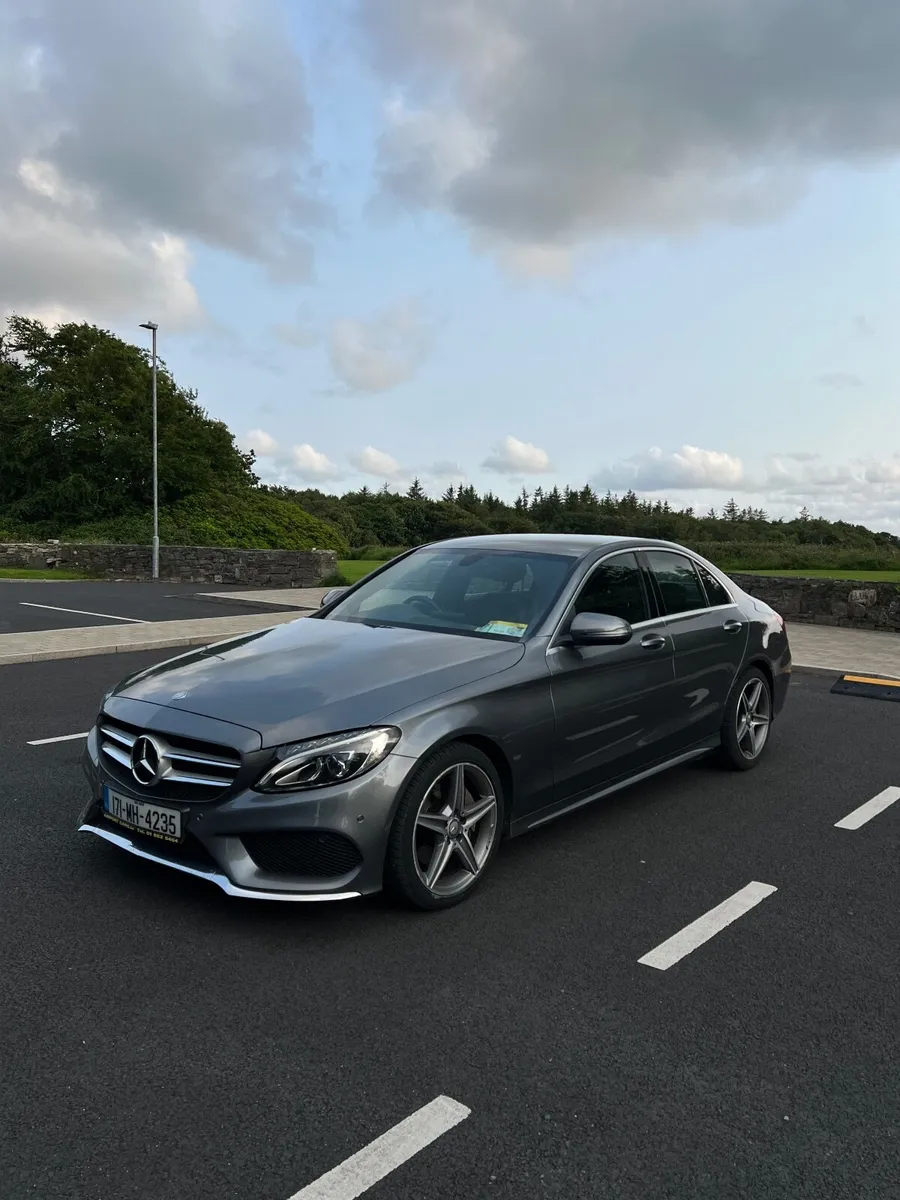 Mercedes-Benz C220 D AMG Line AUTO - Image 1