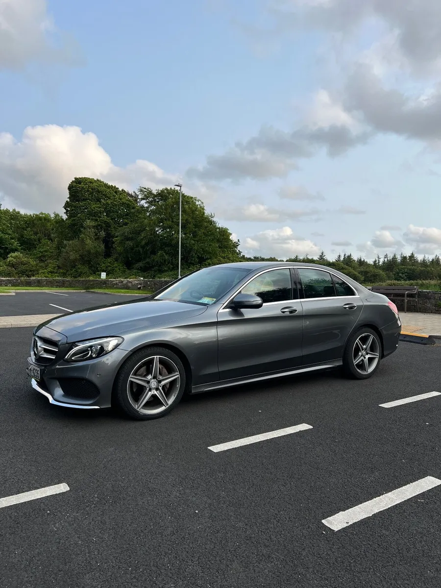 Mercedes-Benz C220 D AMG Line AUTO - Image 2