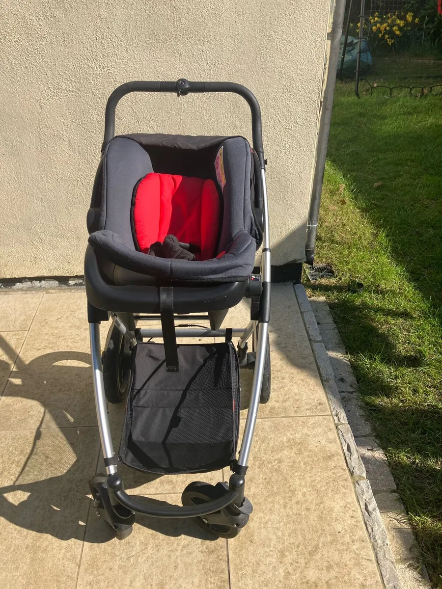 Phil & Teds Smart Lux Travel System - Image 2