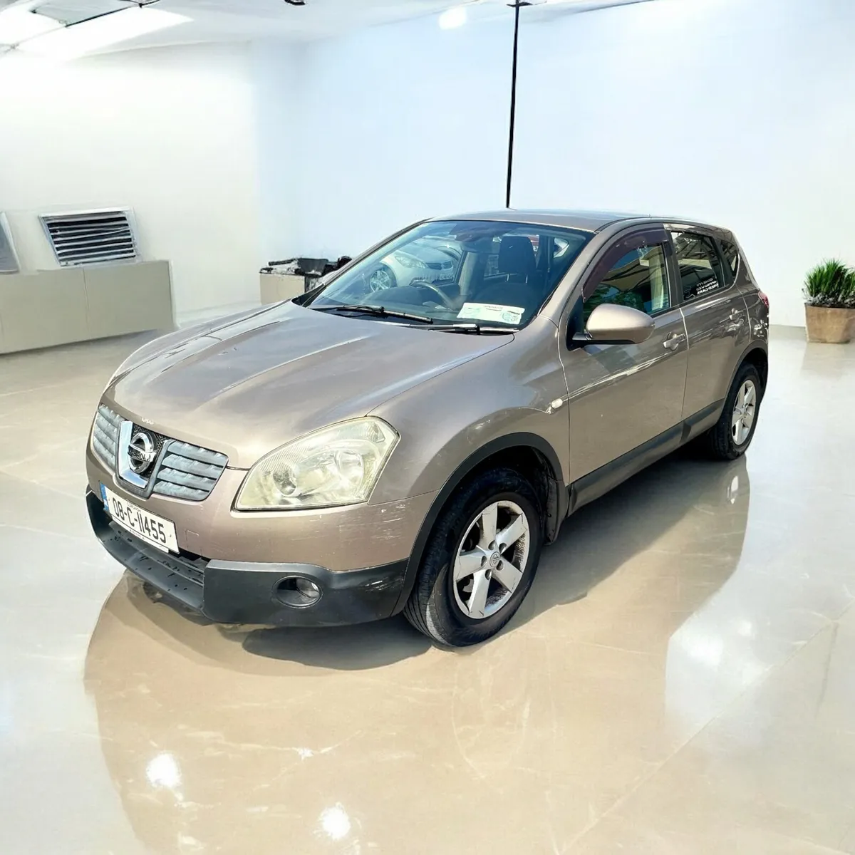 Nissan Qashqai 1.6 SE Petrol - Image 1
