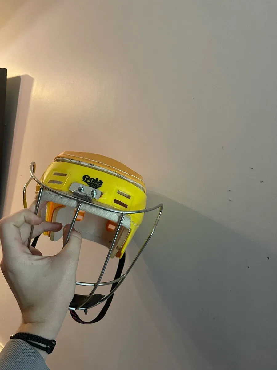 Billy Ryan’s exact old Gola hurling helmet - Image 4