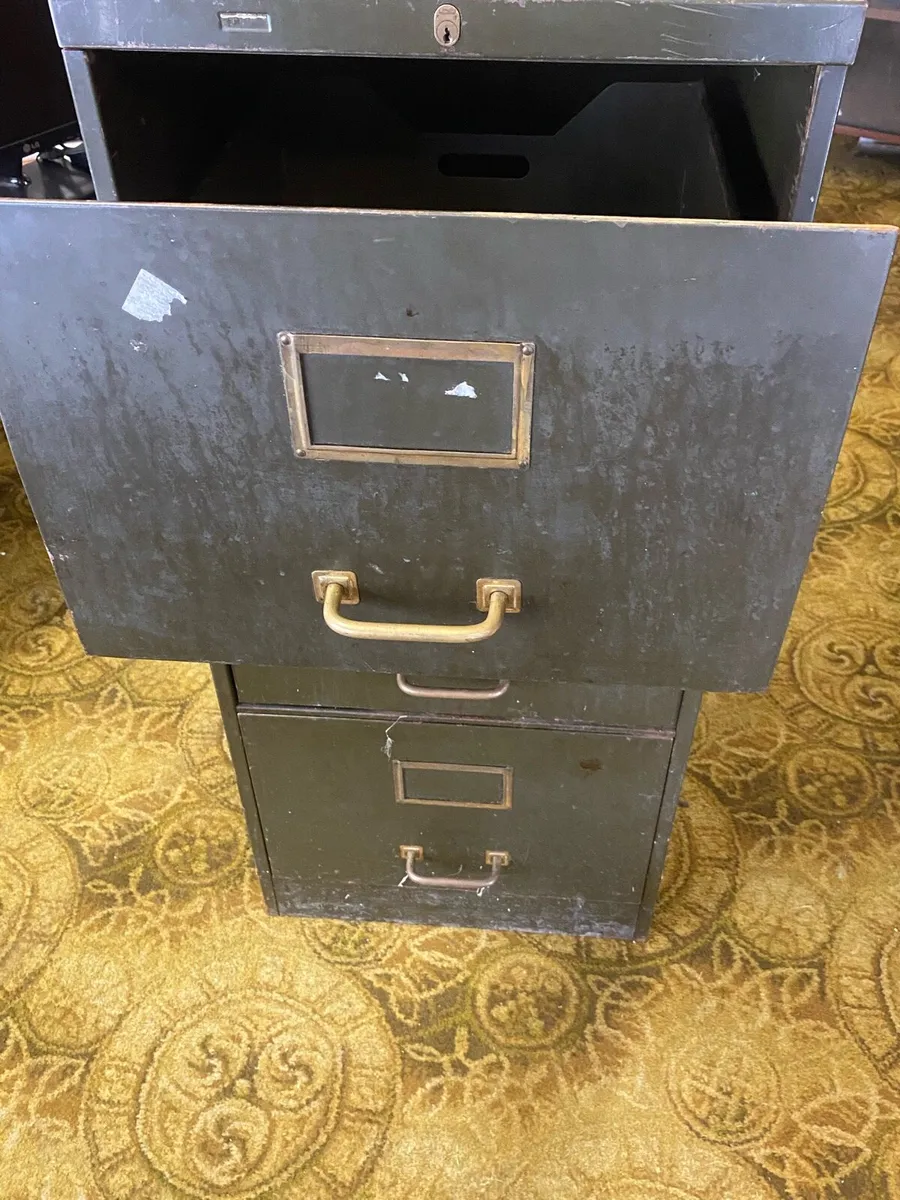 Filing cabinet - Image 2