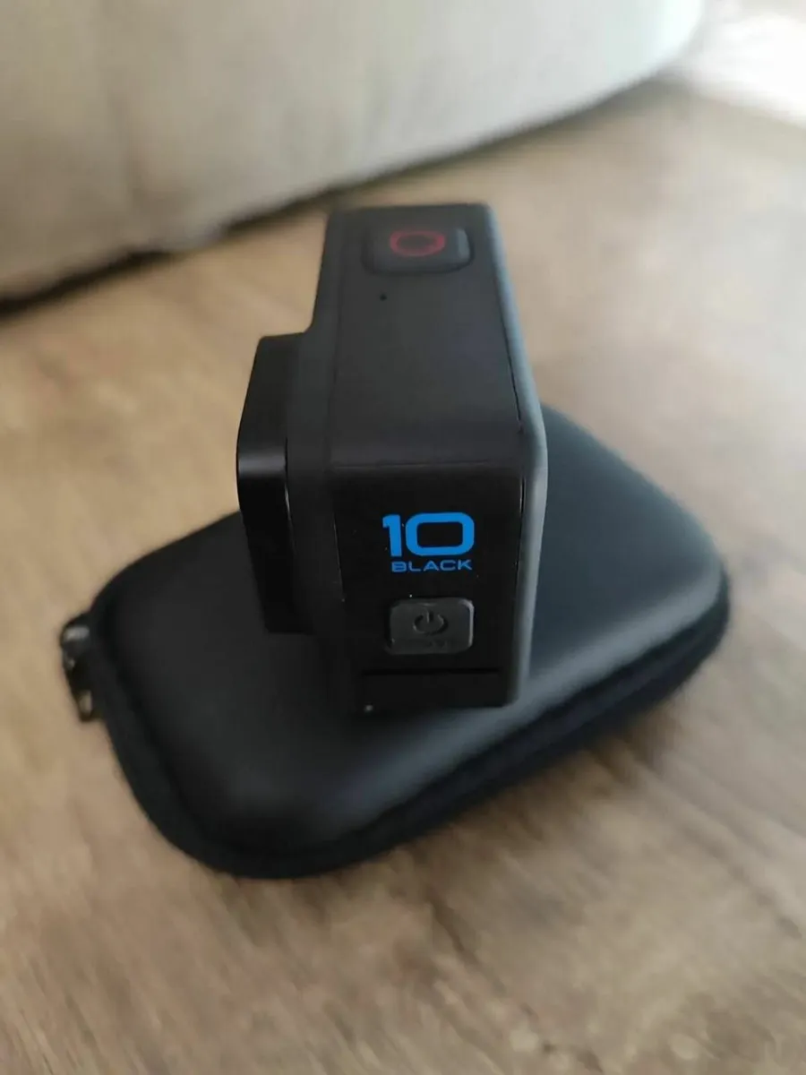 GoPro 10 like new - Image 2