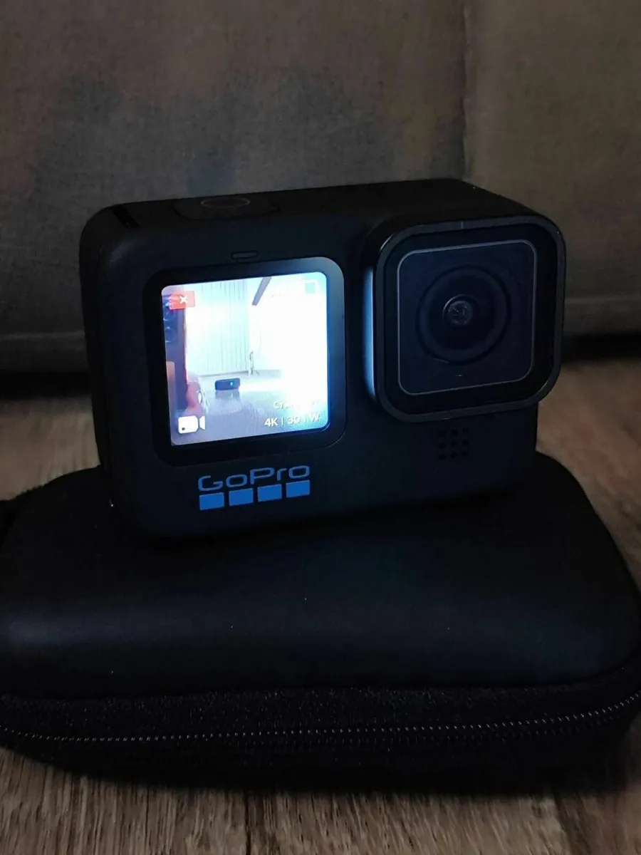 GoPro 10 like new - Image 3