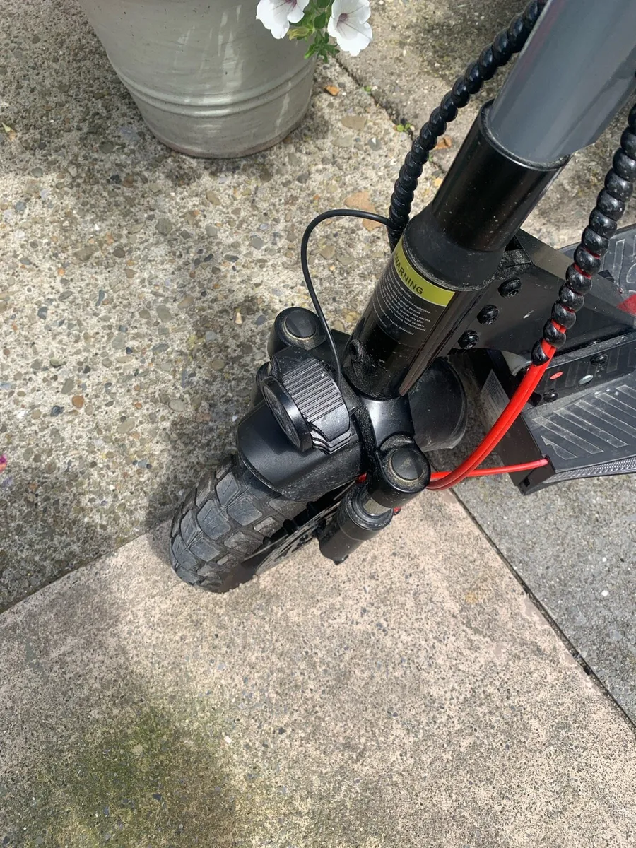 E scooter - Image 4
