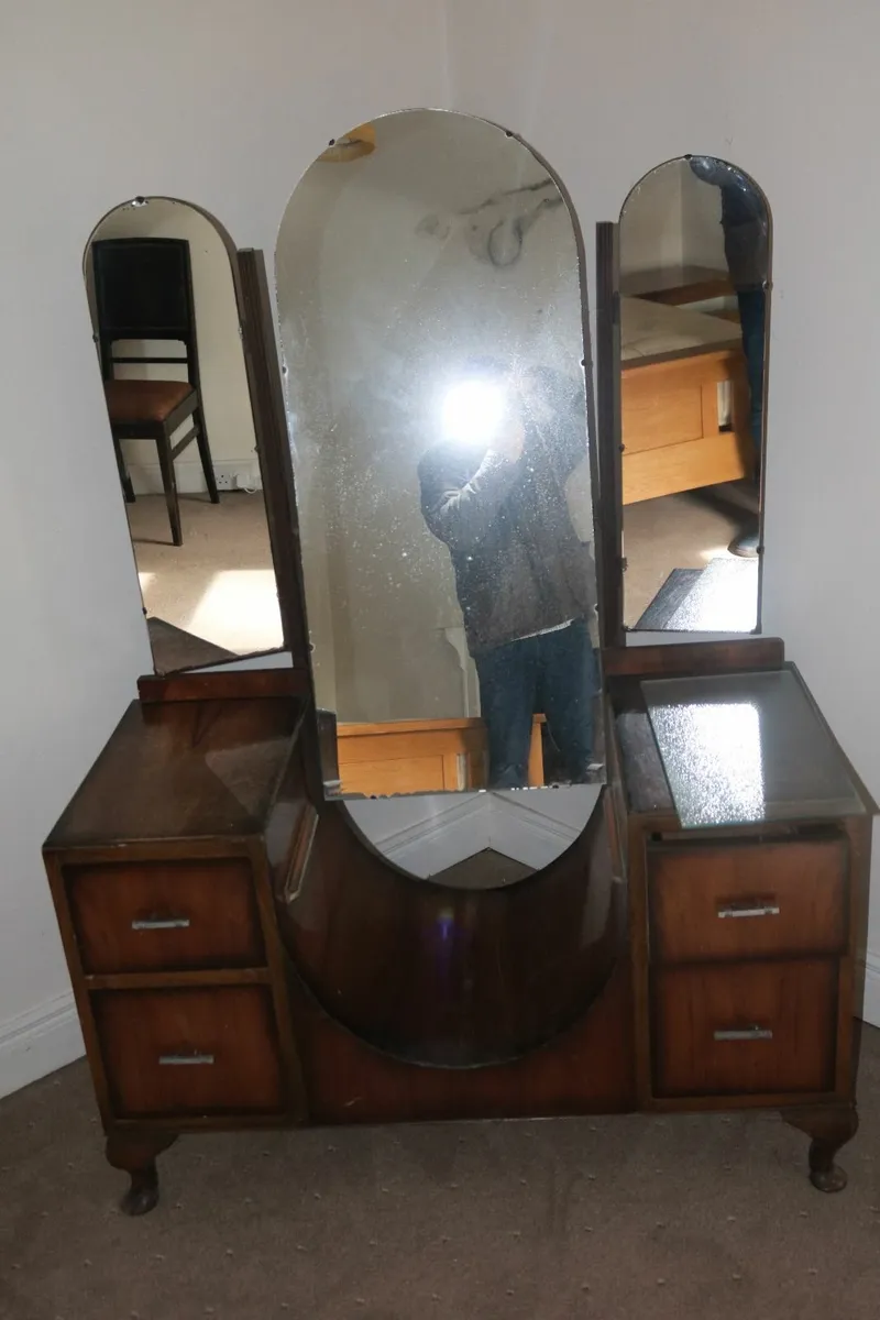 Art Deco Vanity Makeup Table and robe - Image 1
