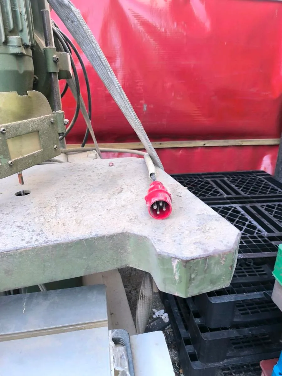 Wood grotter & table saw - Image 4