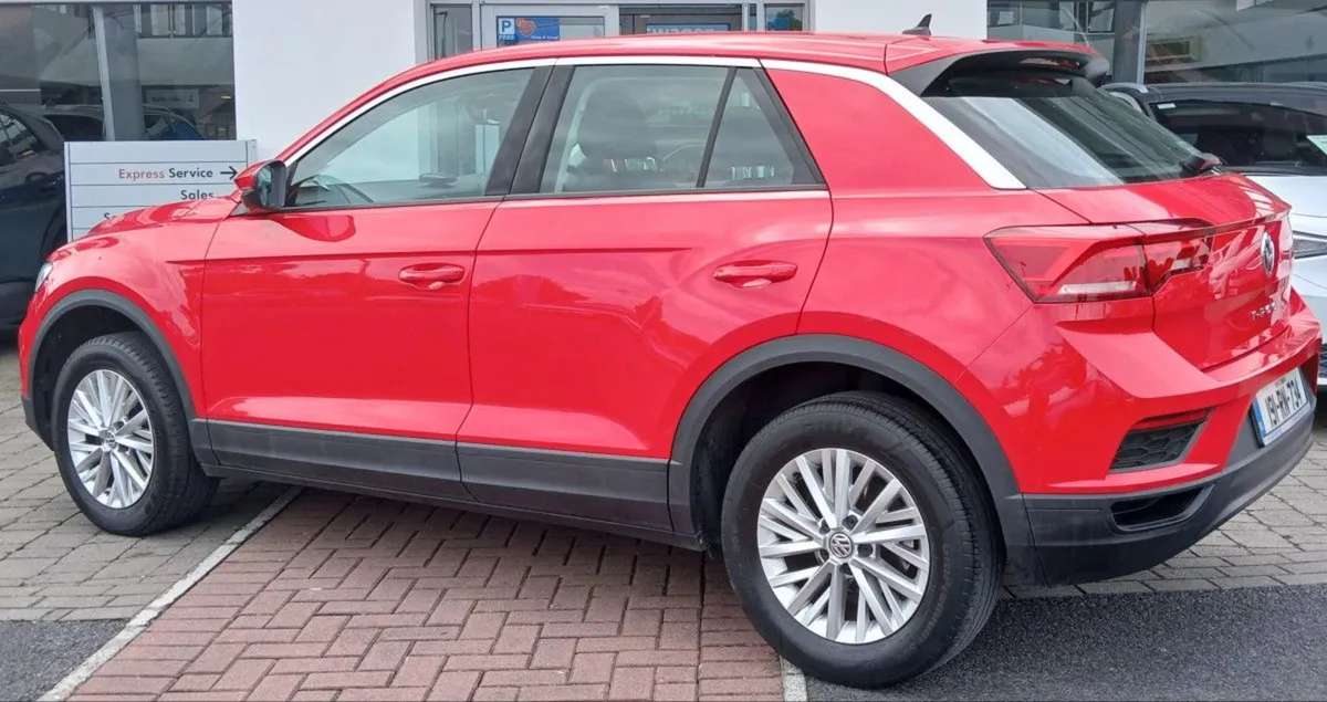Volkswagen T-Roc 1.0 TSI 115 BHP  finance Availab - Image 4