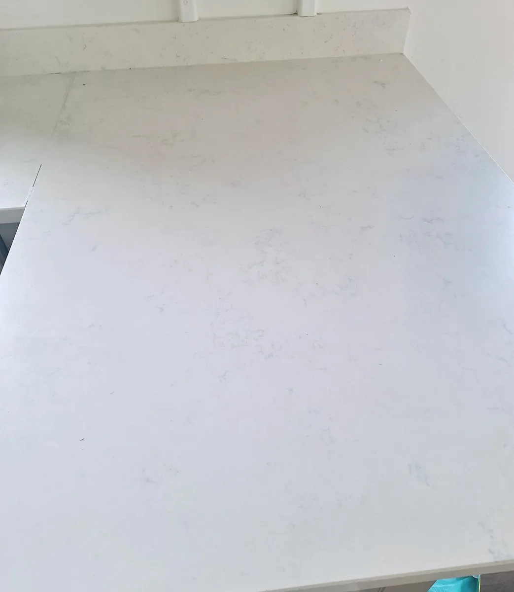 Kitchen cabinets and quartz countertop - Image 3