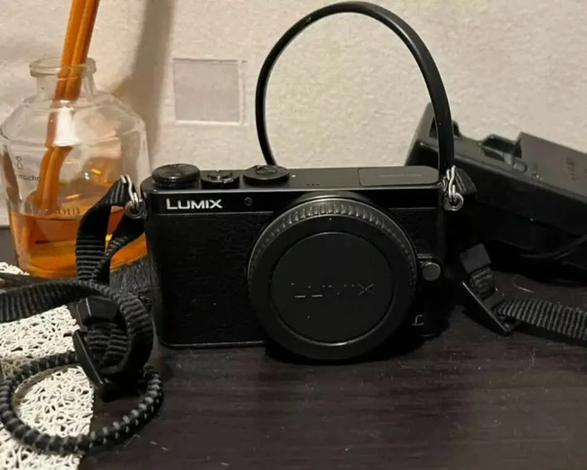 Lumix DMC-GM1 - 16MP Digital Camera - Image 1