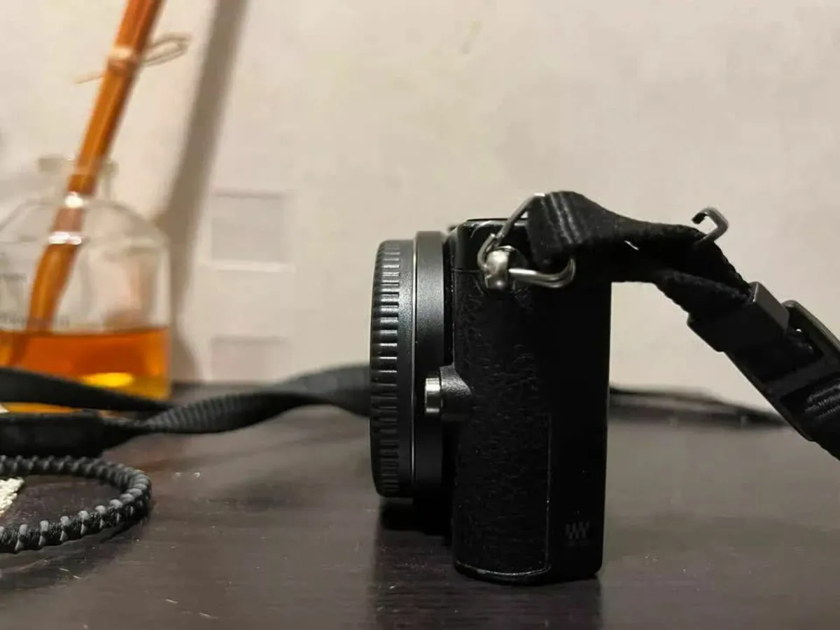 Lumix DMC-GM1 - 16MP Digital Camera - Image 2