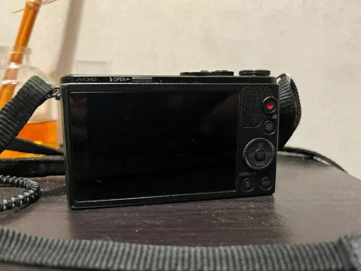 Lumix DMC-GM1 - 16MP Digital Camera - Image 4