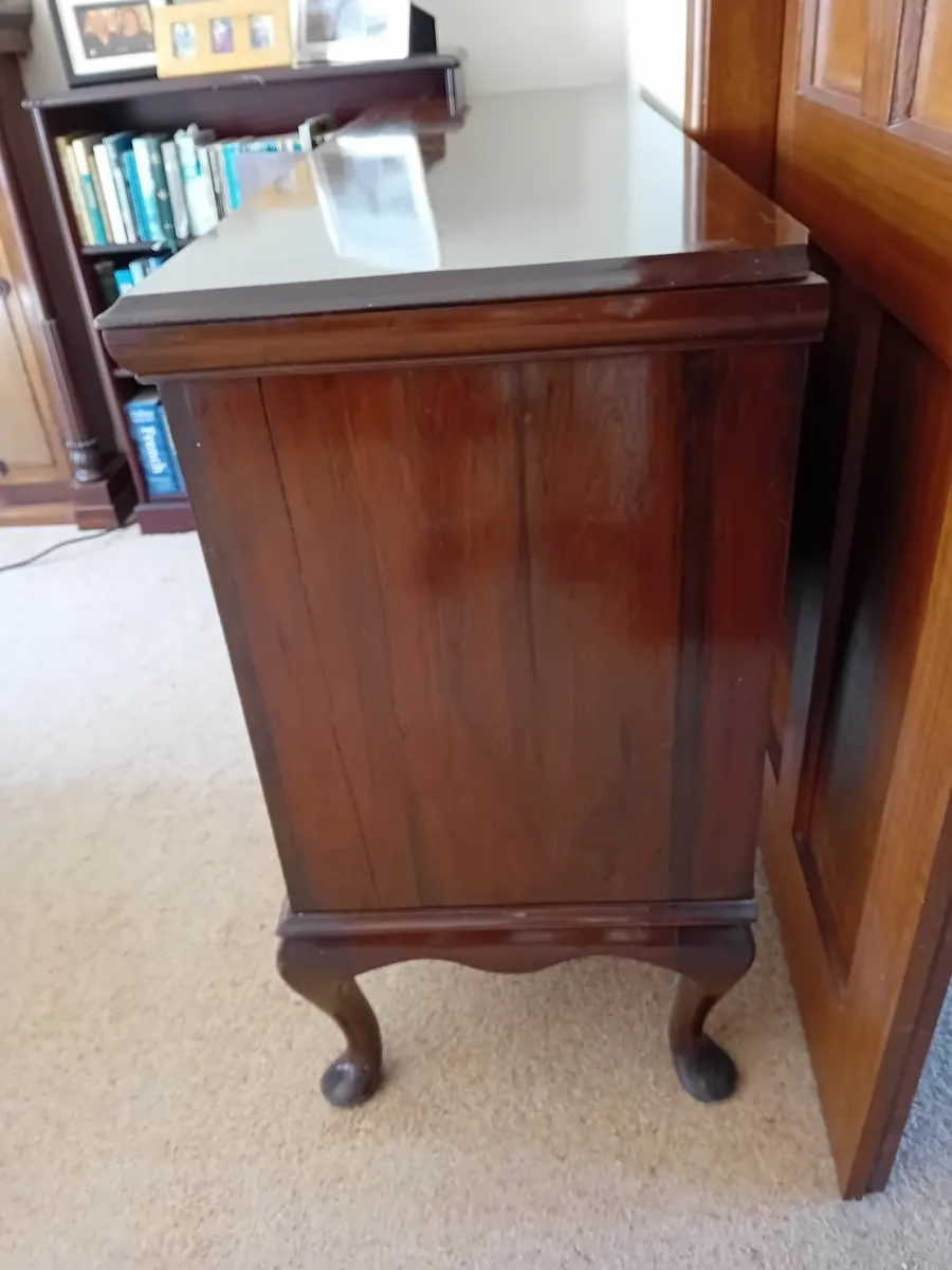 Antique Mahogany Sideboard - Image 4